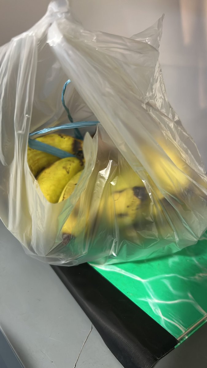 Disuruh war kolek pisang malah beli pisangnya doang 😭