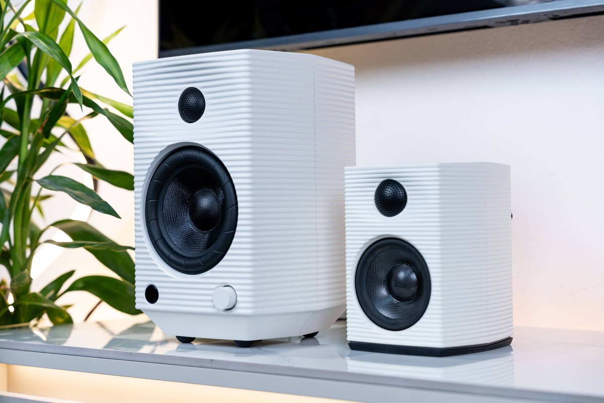 FIIO_official's tweet image. FIIO SP5 Active Studio Monitor Speakers are now available at our Amazon Official Store!😍

#FIIO #SNOWSKY #Speaker #SP5 #HiFi #LDACBluetooth