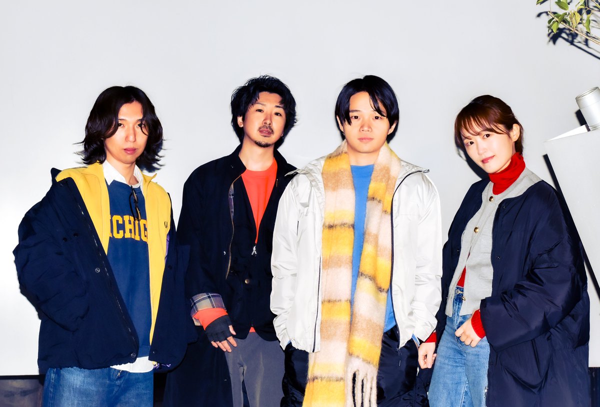 slololis's tweet photo. 【新アー写公開】

gt,vo,syn.  伊藤雅章
key,cho.  早川芳之馨
ba.  根岸大樹
dr. ShoKagaya

#slololis #スロロリス
#新アー写 https://t.co/OIlQjSwKHE