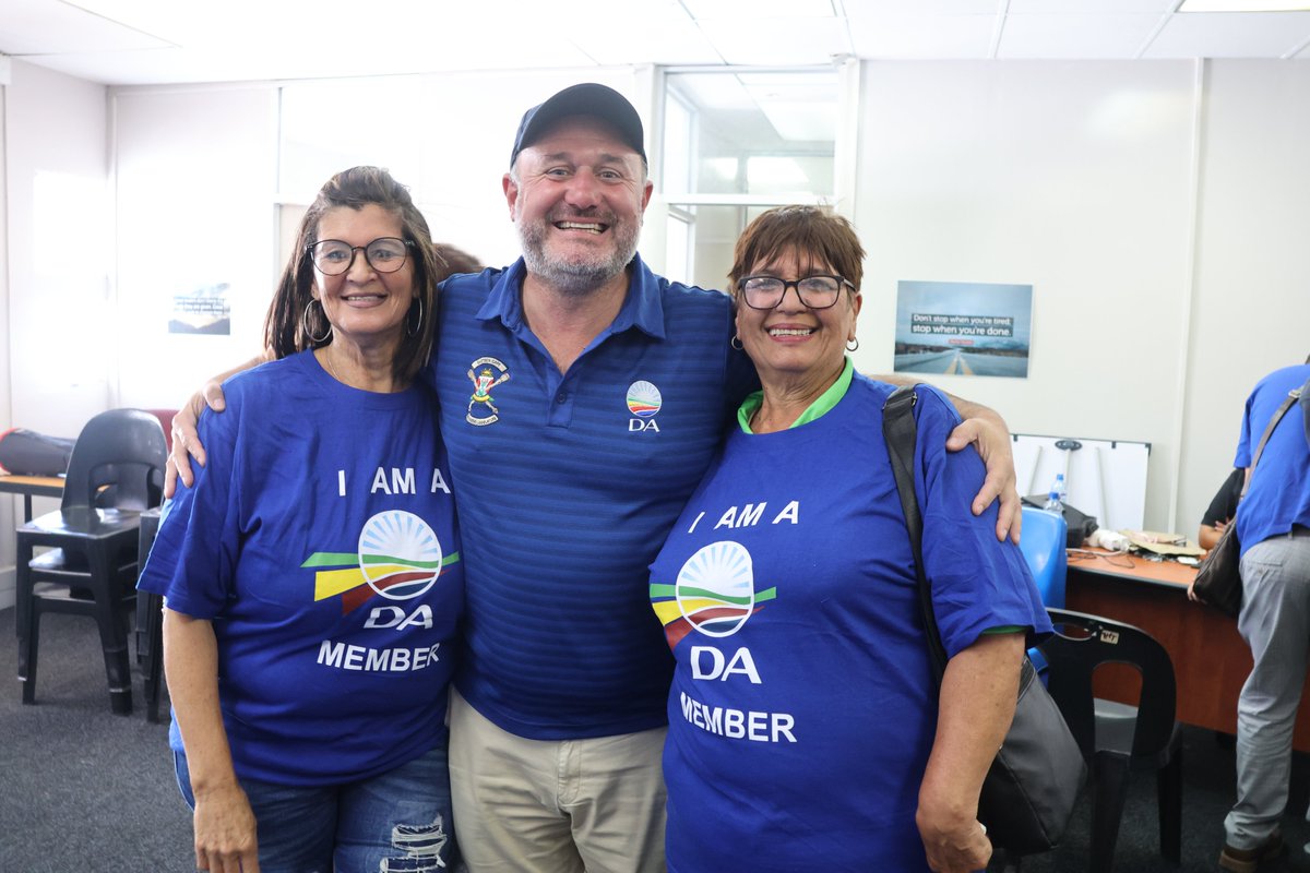 retiefnmb's tweet image. Today, we welcomed several former ActionSA leaders in NMB into the DA. They’ve joined because they recognise our strong record of delivering excellent service where we govern. 

More people now believe that a stable DA government is the best way to #getNMBworkingagain