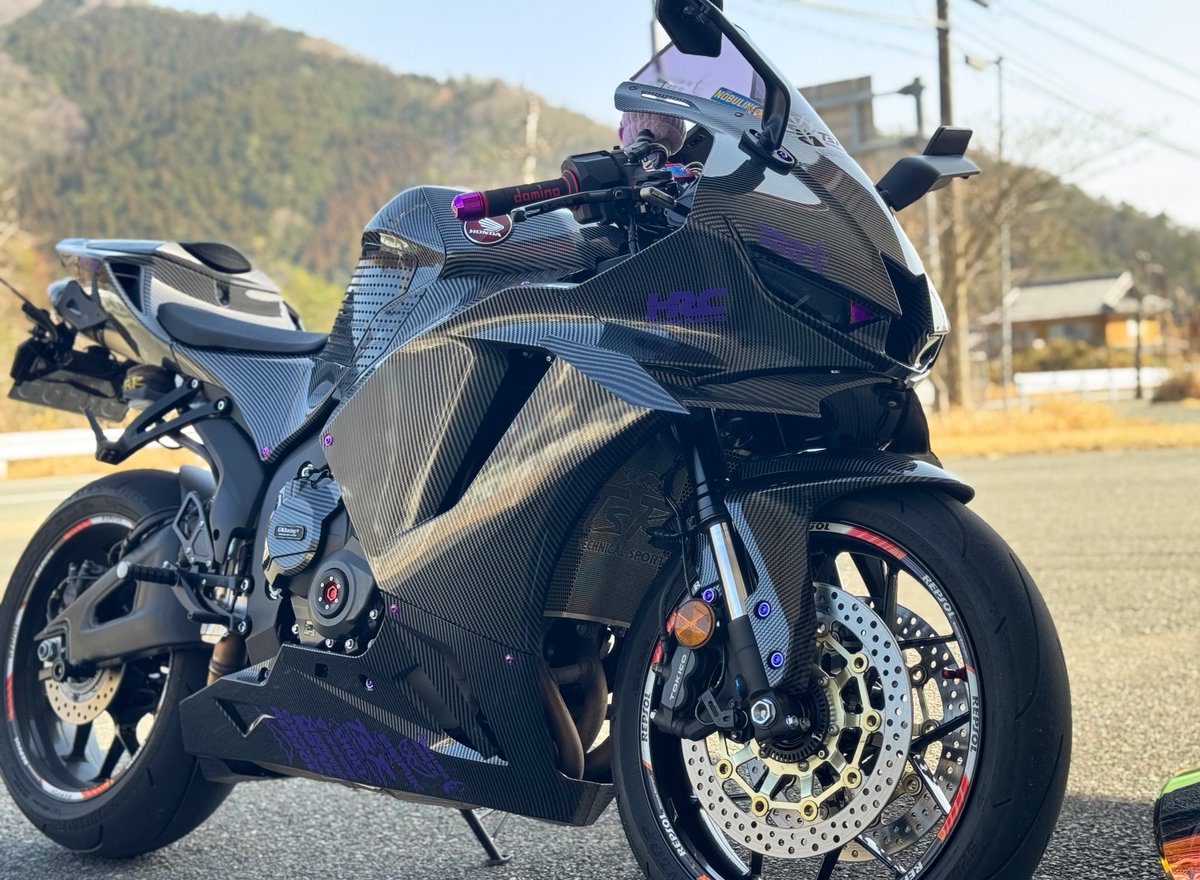 wozi_rider's tweet image. #毎月4日は4気筒の日
#CBR #CBR600RR 
#自己満の世界