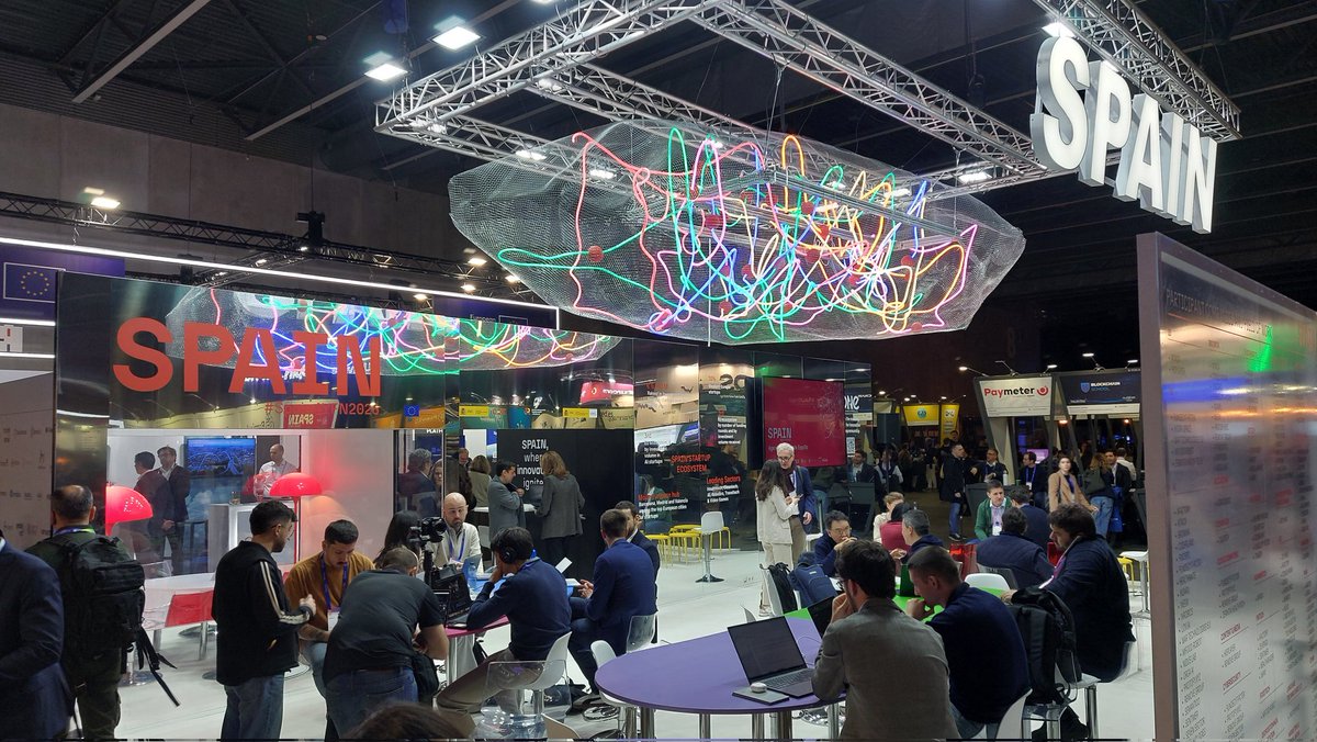 Stratos Global Solutions tweet media