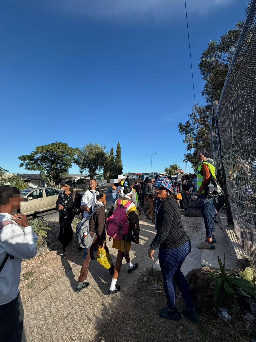 SAPoliceService's tweet photo. #sapsEC #SAPS Bethelsdorp Boosts School Safety Visibility
Today, SAPS Bethelsdorp, together with 17 members of the #CommunityInBlue Patrollers (Sector 3), conducted a joint #SaferSchools op at Soutpan Primary School, Arcadia High School, Fernwood Primary School and Westville High School.
Members conducted high-visibility patrols to prevent crime, curb the selling of illegal substances to learners, and to address #gang activity around school vicinities. A foot patrol was also carried out in Rensburg Street, Arcadia, to ensure the safe passage of learners.
SAPS remains committed to creating safer schools and encouraging the community to take ownership in the fight against crime. #PoliceVisibility #PartnershipPolicing ME