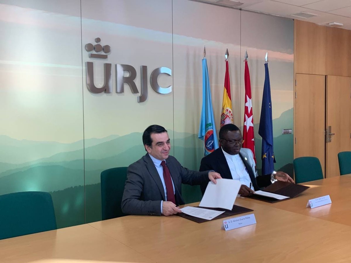 Université Officielle de Mbujimayi tweet media