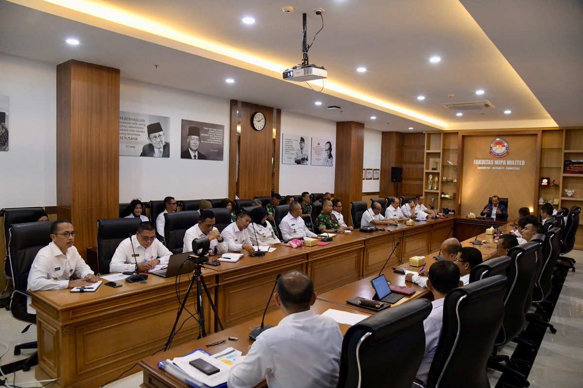 Unhan RI tweet media