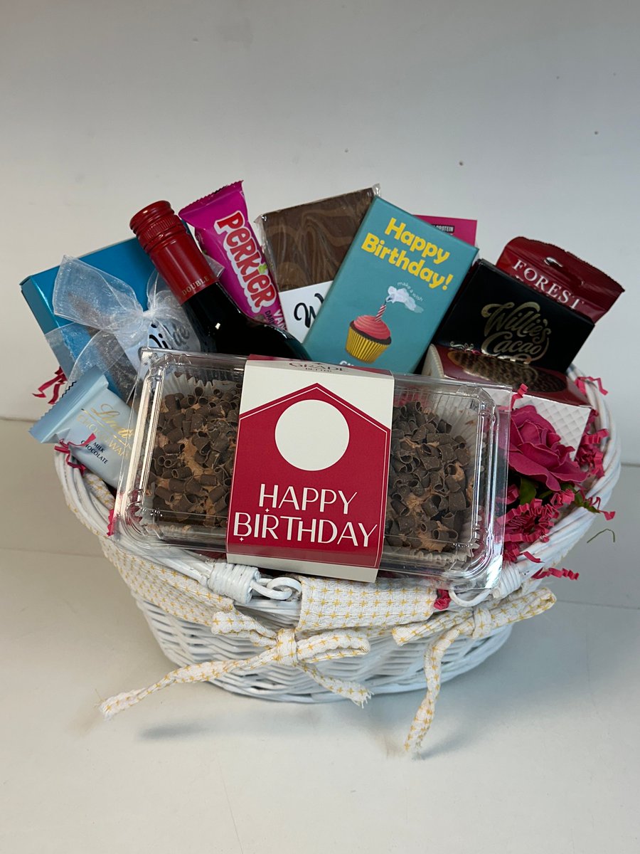 Tuesday's Gift Basket Of The Day was the "Robust Birthday Gift Basket" 🎂

ow.ly/Pa0k50Yp17o

Follow &amp; RT to enter #prize draw to #win a Gift Basket. 

More info via our blog. 

#dailydispatch #gifts #competition #giftbasketsrule #birthdaygifts #birthdaygiftideas