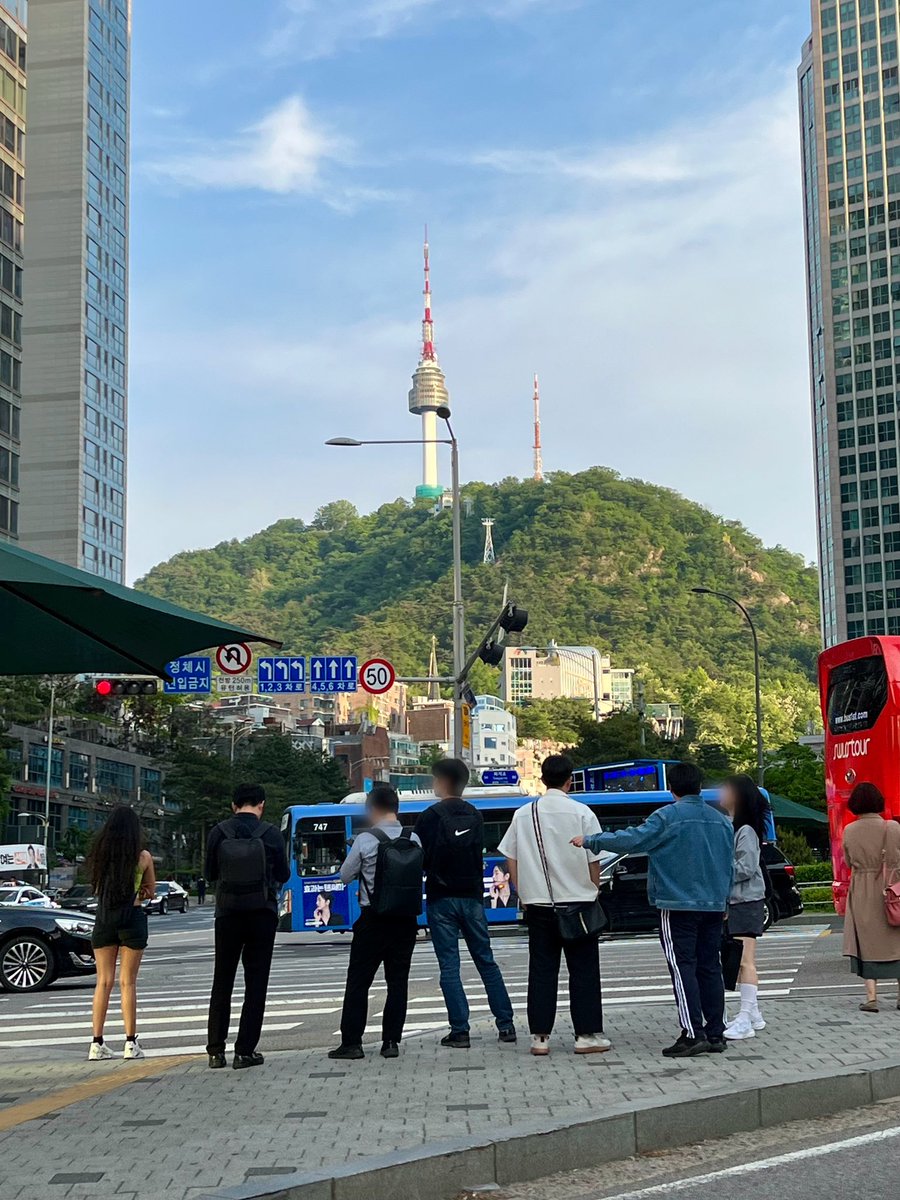 pupu_swamp's tweet photo. 去年初めて行った韓国で食べて感動したサムギョプサルとソウルの空で、1日遅れのサムギョプサルドライブワン🏎️🍀🍀🤍(空の写真はジュンソrespect)
#ALPHADRIVEONE #ALD1
#3D1 #삼겹드라이브원 https://t.co/Eg9ZZC7GMJ