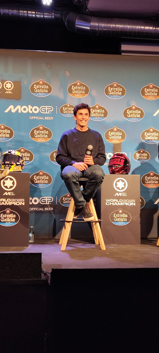 Fran Santaclara tweet media