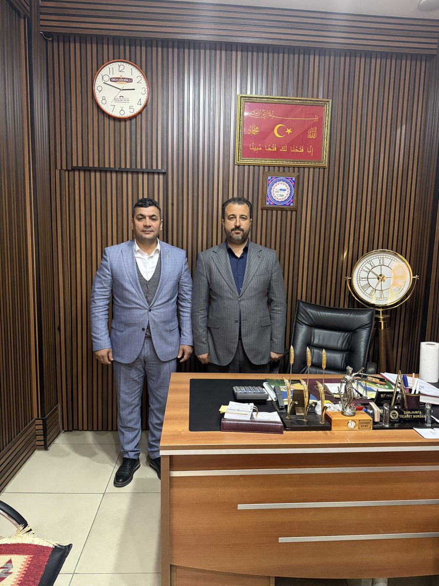 Şanlıurfa Zahireciler Oda başkanı Sn Cengiz Kurt  beyefendiye hayırlı olsun ziyaretinde bulunduk Rabbim muvaffakiyetler nasip etsin inşallah 

<a href="/bybekirbozdag/">Bekir  Bozdağ</a> <a href="/hasansildak/">Hasan ŞILDAK</a> <a href="/HayrettinYildrm/">Hayrettin YILDIRIM</a> <a href="/sefikbakay/">Şefik Bakay</a>