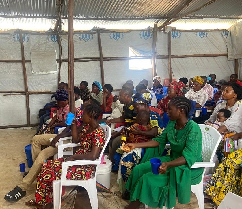 RadioJustice25's tweet image. #Burunga : Le @MiniJustice_BDI, via son svce de la Protection de l’enfance, en collaboration avec la Fondation Terre des Hoes, a organisé depuis le 3/3/2026, une formation de 3jrs au camp des réfugiés congolais/Musenyi, destinée aux membres des comités de protection des enfants.