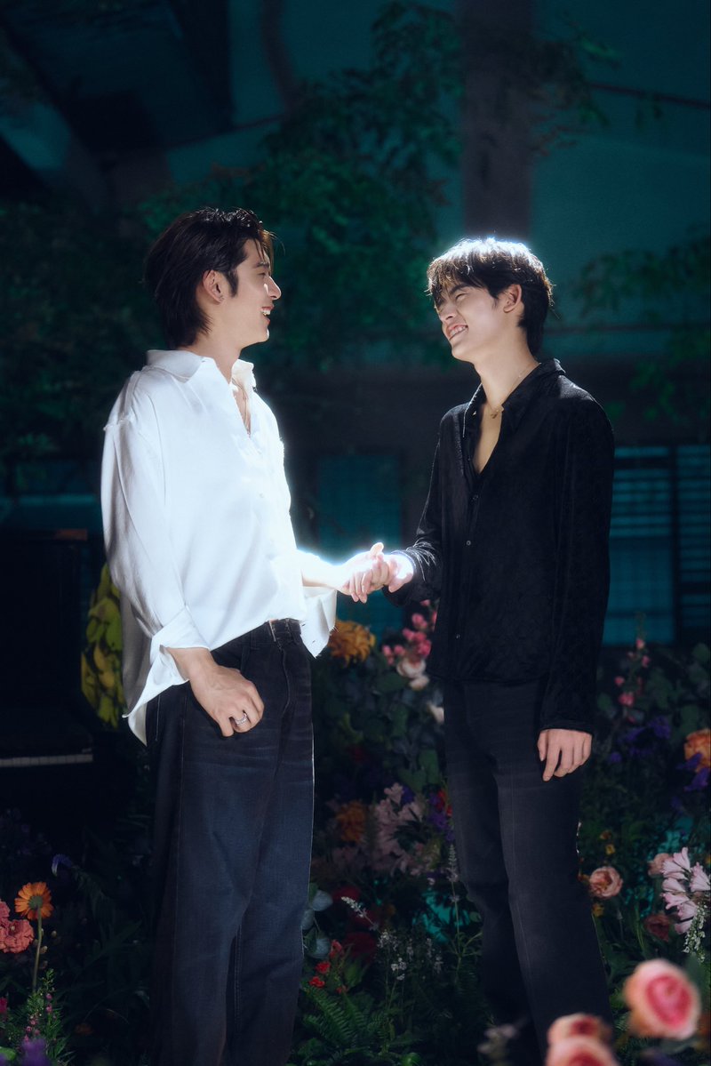 The Sun &amp; The Moon

HEART TIMING BY POR
#จังหวะยอมรักOSTด้วงกับเธอ