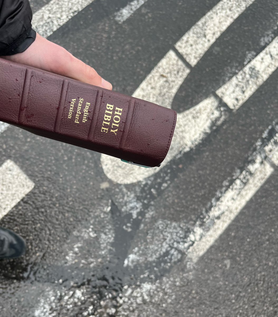 matt_everhard's tweet photo. Get out there and share the Gospel with someone today! There are so many souls to reach! https://t.co/e0nZPzvdVc