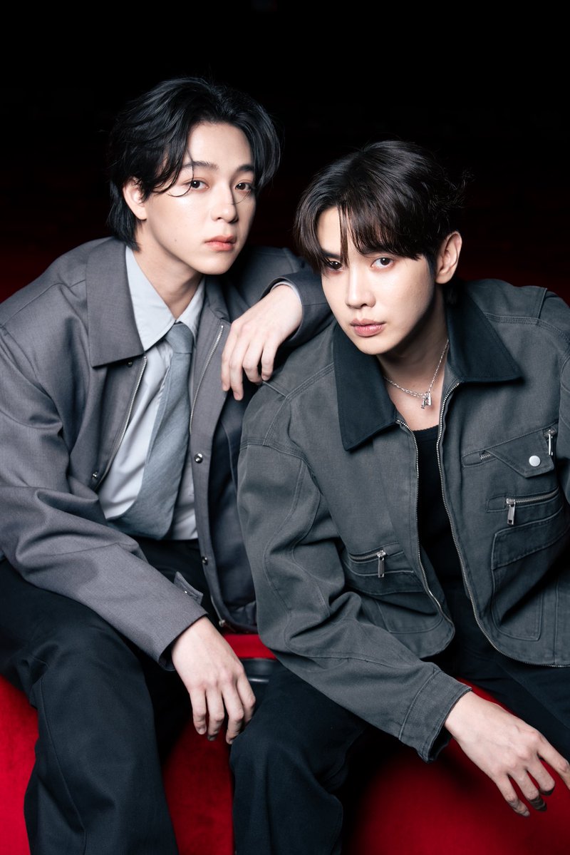 ต้องขึ้นปกอะไรสักอย่างแล้วแหละ

THE SUN FROM ANOTHER STAR EP1

#FoureverYou2EP9