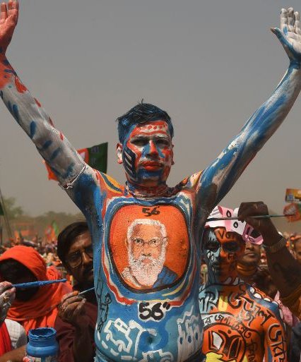 ईरान ने, चीन  के जहाजों को स्ट्रेट ऑफ होरमुज क्रॉस करने की परमिशन दी है। 

अलावे दुनिया के किसी देश के जहाज को जाने पर मार डुबाने की चेतावनी। भारत को भी इसमे शामिल समझिए। 
●●
ईरान वह देश है जिसने कई दशकों तक OIC ( ऑर्गनाइजेशन ऑफ इस्लामिक कंट्रीज) में भारत के ख़िलाफ़ आने वाले