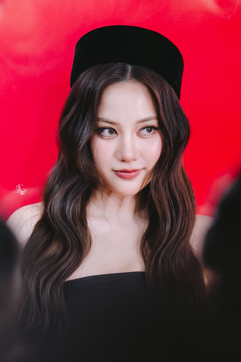 Freen is so fierce and badass 🫠

SAROCHA YSL LIBRE BERRY EVENT
#BERRYCRUSH
#YSLBEAUTYTH
#srchafreen