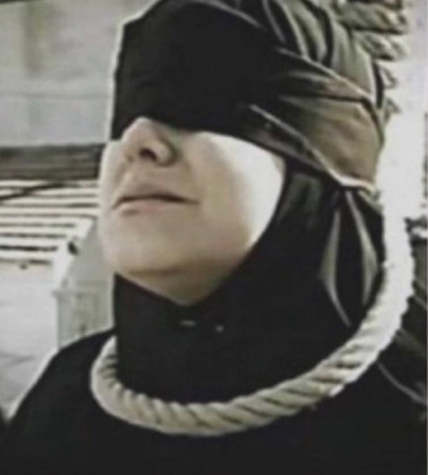 voxsincomplejo's tweet photo. Q no se nos olvide quiénes son el régimen iraní, Atefeh Rajabi Sahaaleh, una joven iraní d 16 años q fue ahorcada públicamente x haber sido violada

Fue asesinada x el régimen islámico porque se atrevió a denunciar su violación
Así es la vida de estas mujeres valientes y heroicas https://t.co/lv7FlJUmiJ