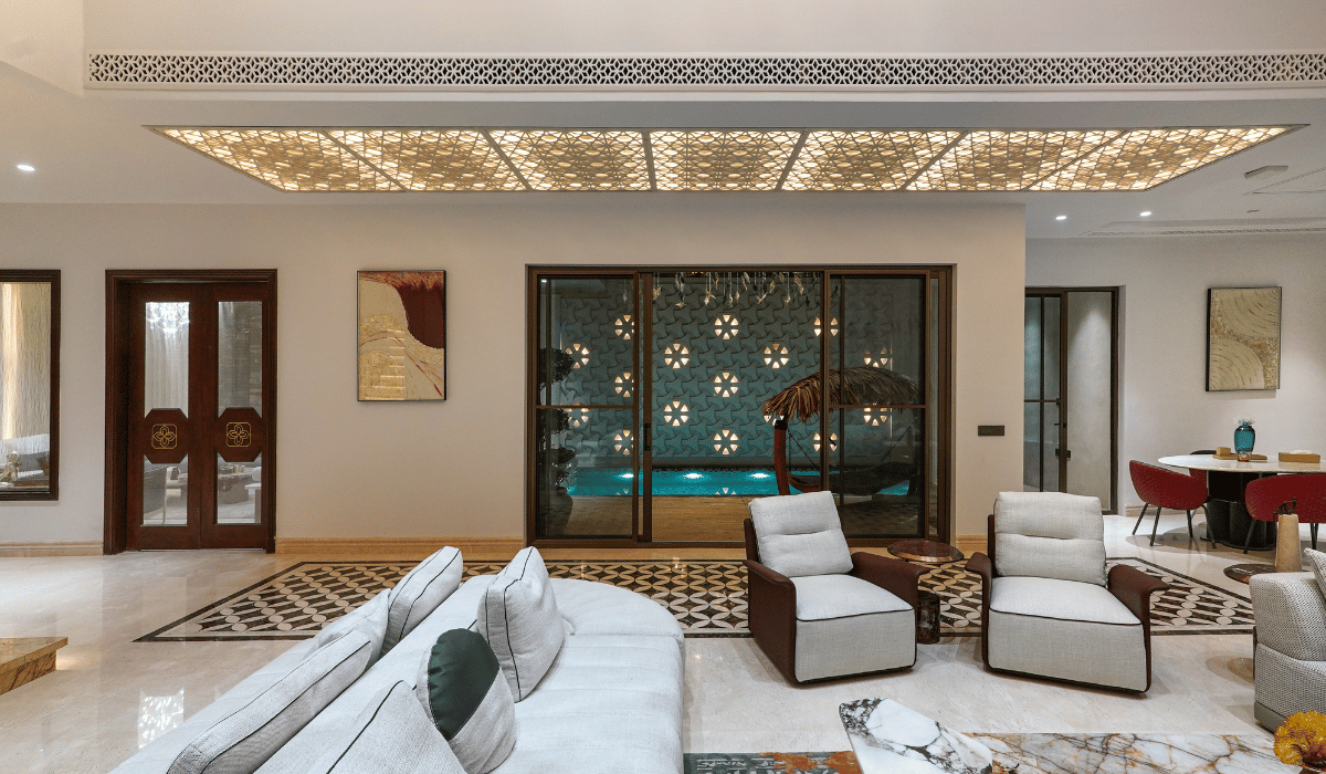 Biltrax_Media's tweet photo. Colour in contemporary homes goes beyond paint. Stone, timber, &amp; finishes now define atmosphere through material-led colour. Read how texture &amp; light reshape residential design: https://t.co/PbO82sK5pz
#Architecture #InteriorDesign #MaterialDesign #Stone #Timber #ModernHomes https://t.co/95DDu0yIQk