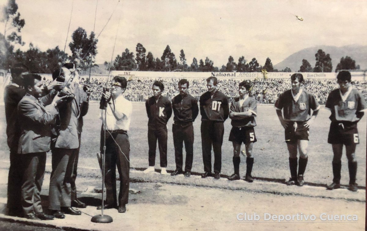 radiohitfm965's tweet photo. Cada 4 de marzo, Club Deportivo Cuenca celebra su aniversario. Fundado en 1971 por impulso de autoridades locales, el club se consolidó como referente del fútbol azuayo y símbolo deportivo de la ciudad. https://t.co/HxGlbJnqX6