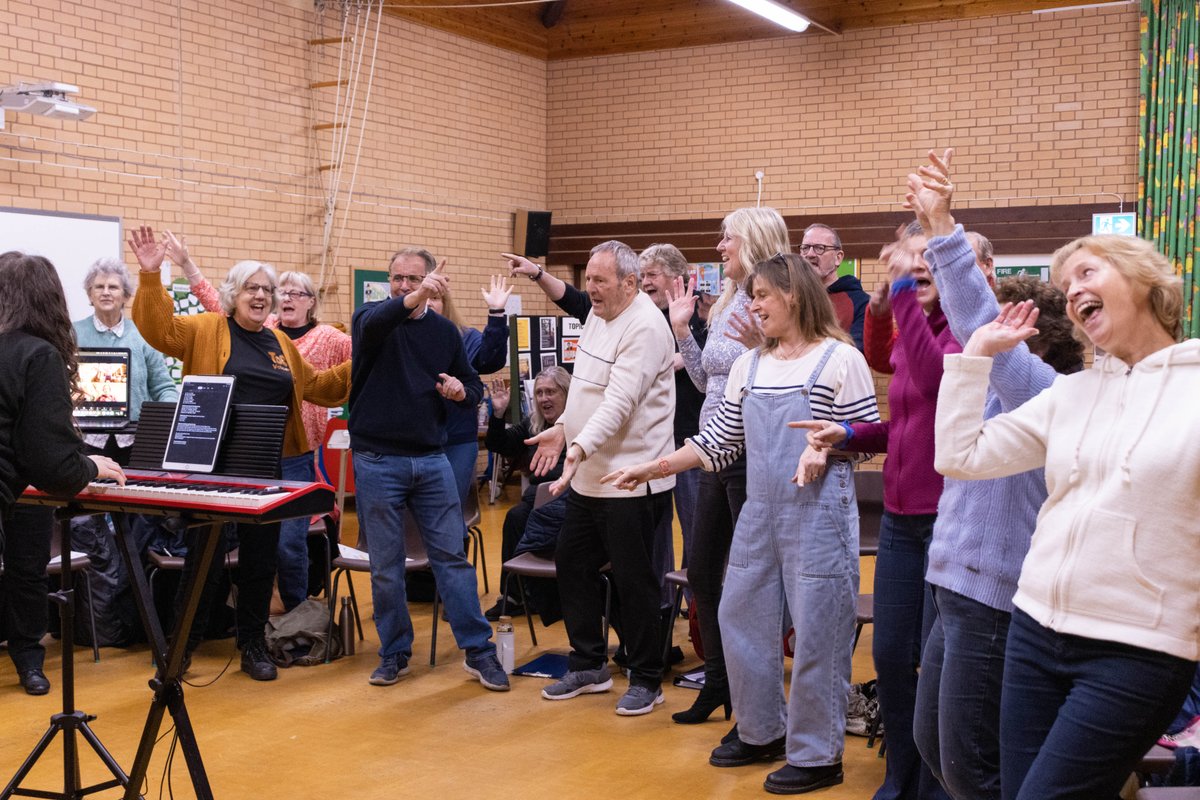 Topic of Cancer tweet media