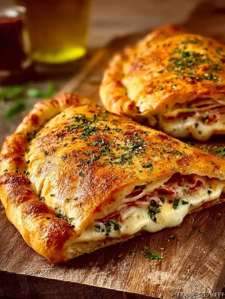 OurinIza's tweet image. Panzerotti 

I had some amazing once in Milano last year. Definitely will go there again. 

#Wednesdayvibe