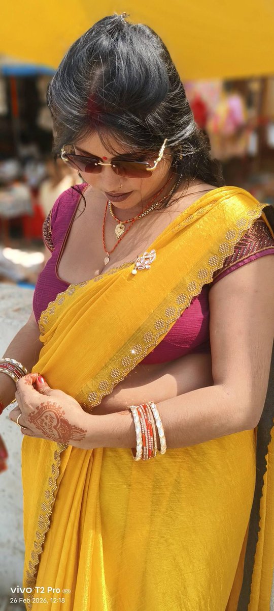 GalleryHot12683's tweet photo. @SanskariAnju45 https://t.co/ZIocGw2opX