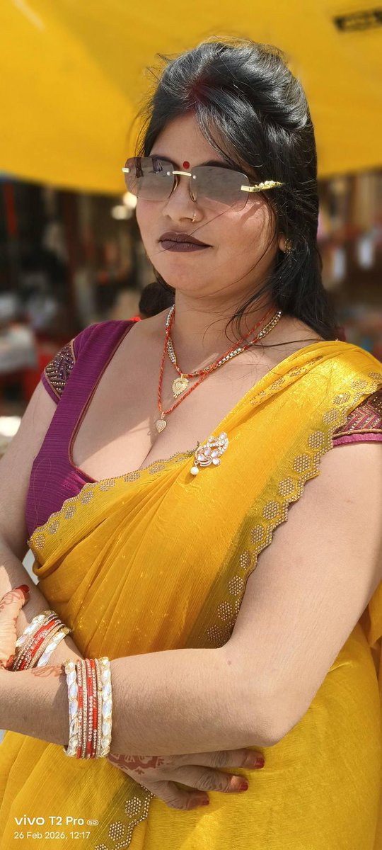 GalleryHot12683's tweet photo. @SanskariAnju45 https://t.co/ZIocGw2opX