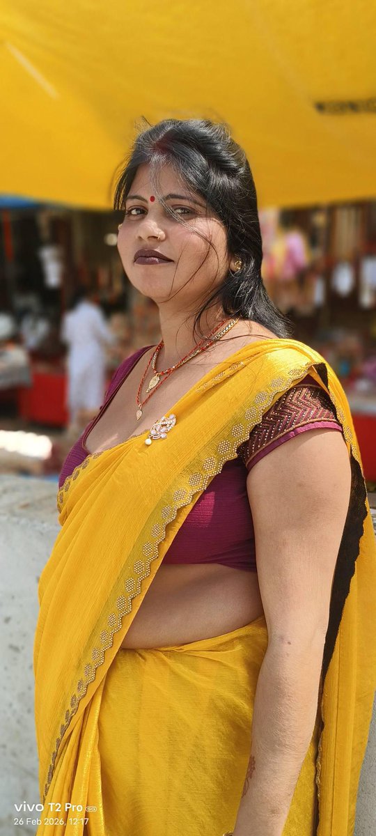 GalleryHot12683's tweet photo. @SanskariAnju45 https://t.co/vXj6tvXN8u