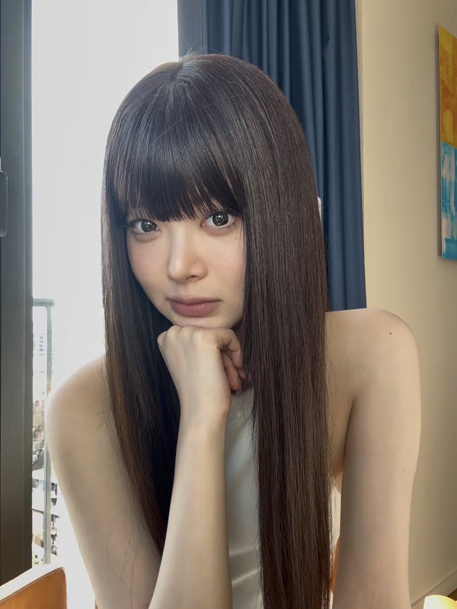 ウィバラ久しぶりに見たらめっちゃ画質良くなっててびっくり😳1枚目は電波不安定で画面固まってもかわいいウンチェ

#은채