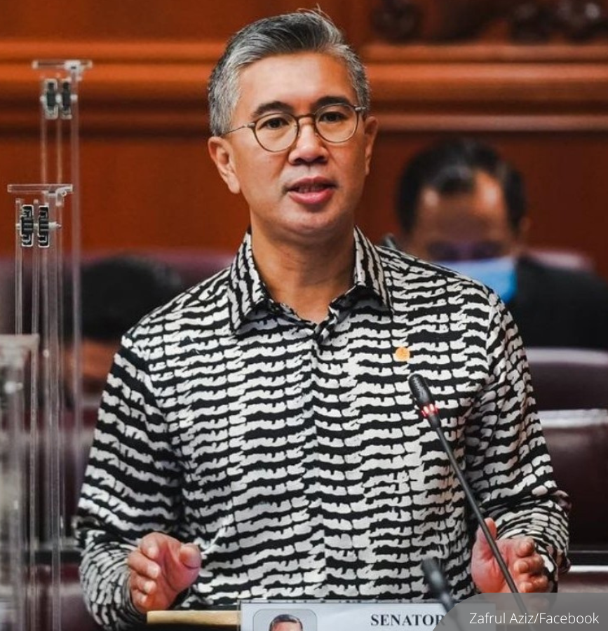 NewsBFM's tweet photo. Tengku Zafrul Aziz has been appointed Senior Political Adviser to the Prime Minister for a two-year term, effective today.

This appointment is intended to fill the vacancy of the Prime Minister’s Senior Political Secretary. https://t.co/wJNTwiMAwB
