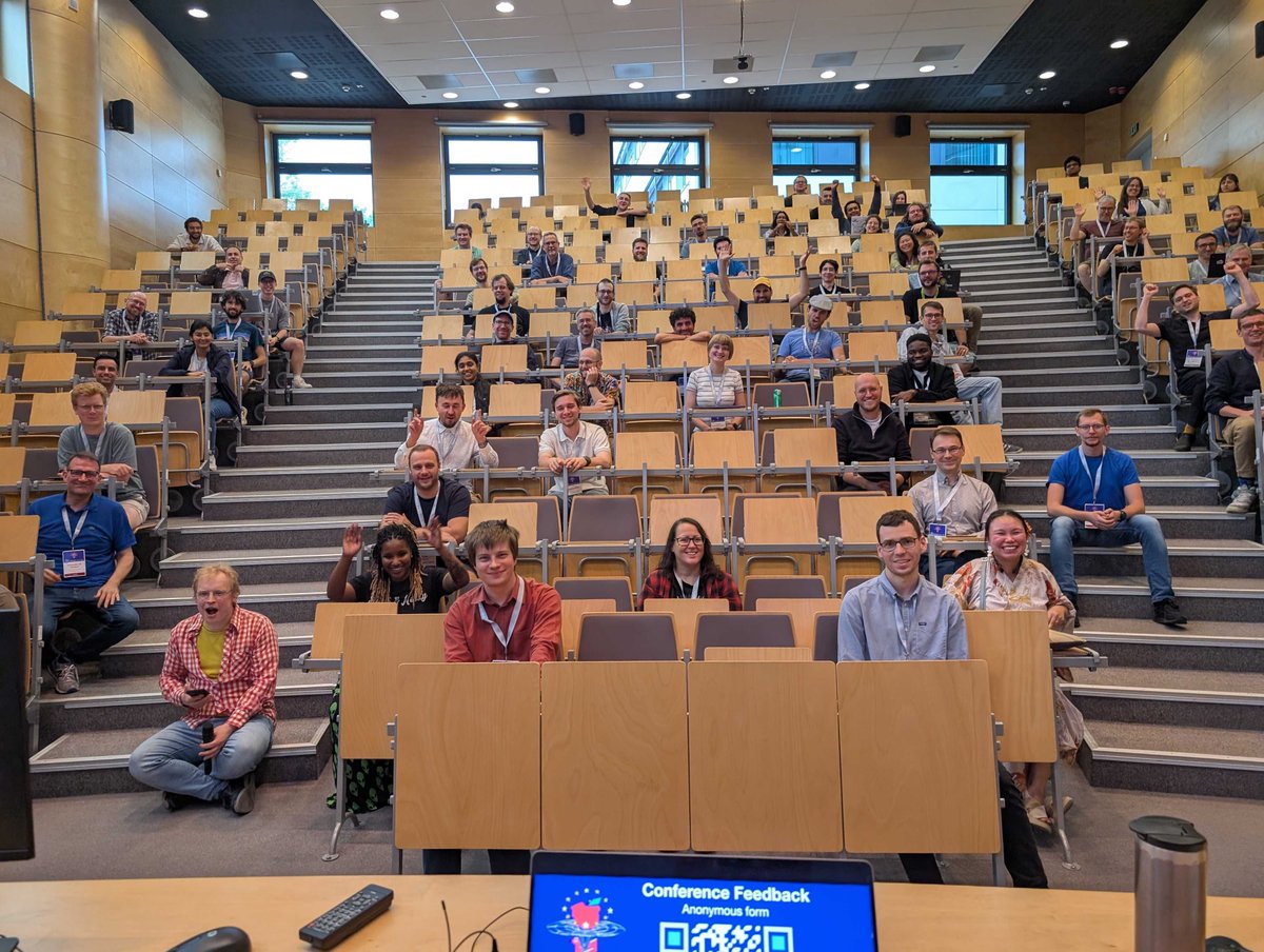 EuroSciPy tweet media