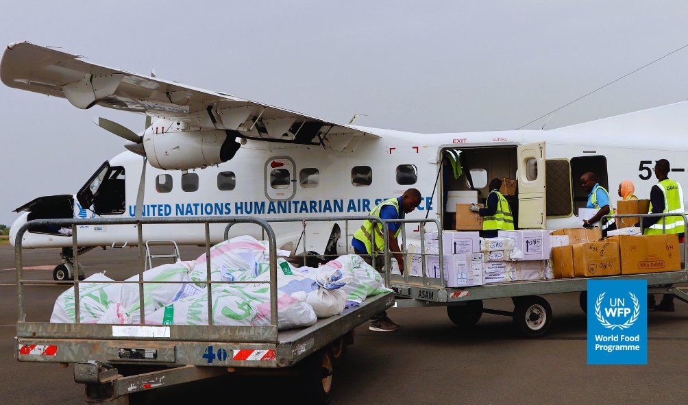 WFP_Mali's tweet photo. ✈️ In #Mali🇲🇱, @WFP_UNHAS humanitarian flights deliver more than cargo: they bring hope.

Since 2020, these flights have enabled 134 humanitarian NGOs to reach &amp; serve communities👥in the hardest‑to‑access areas.🤝

Thank you Switzerland🇨🇭for helping to make this possible.🙏 https://t.co/jqOhI8A4oz