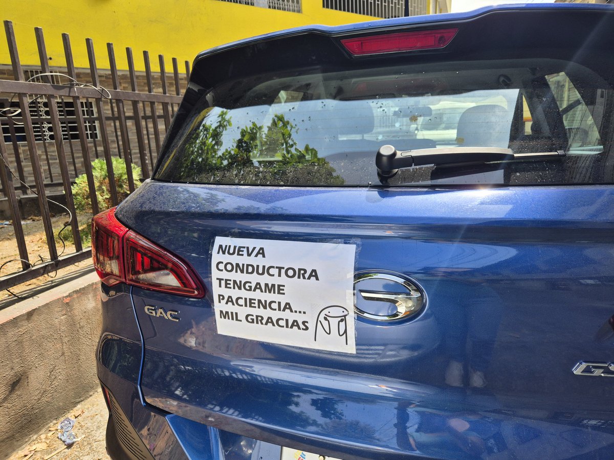 _saskyta's tweet photo. @cuentadelgato Esta fue mi solución! Nadie me pitaba y se me abrían.. mas vale me aplaudian...  y perdí miedo saliendo asi.🤗 https://t.co/bLQ3HQjyZa