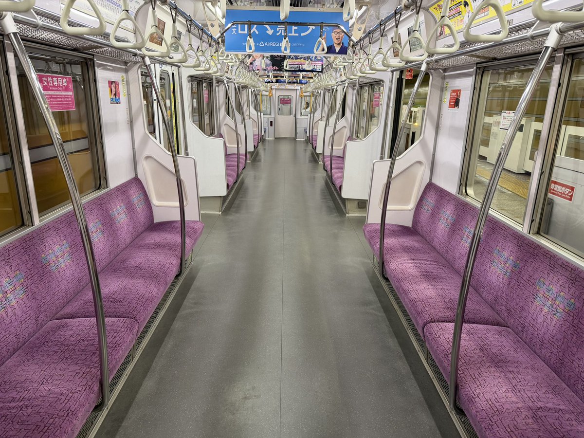 今夜は東京メトロ8000系8116Fに二ヶ月振りに乗車。 懐かしい車両だが