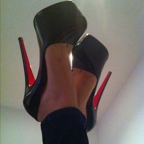 ❤ High Heels ❤ (@ipostheels) on Twitter photo 
