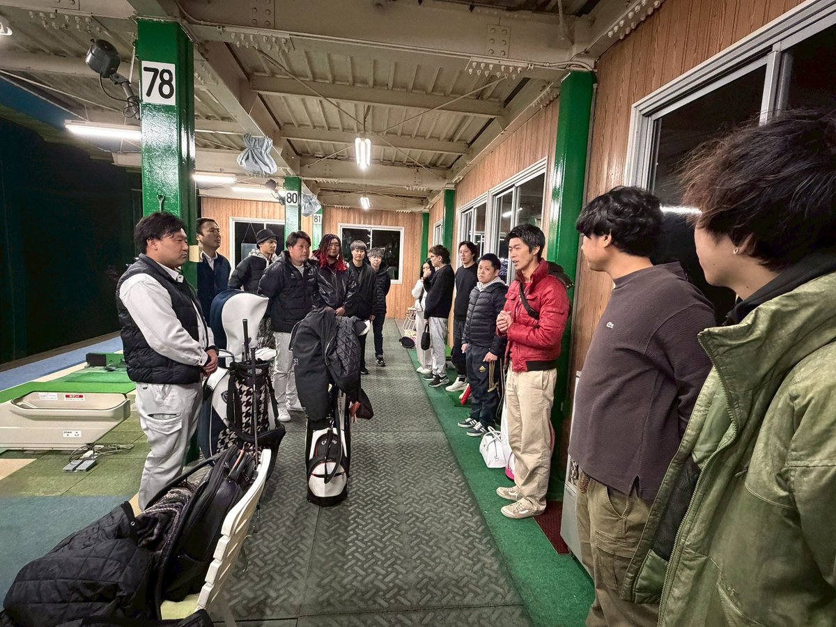 tokorozawajc's tweet photo. 広報担当のファル子です✈️✨

じゃがいもゴルフ練習会に参加してきました⛳️
ゴルフ経験のあるメンバーから丁寧に教えてもらい打ちっぱなしデビュー✨✨
みんながんばろうね！！

#所沢JC #所沢青年会議所 #青年会議所 https://t.co/wJKZMZKUZn