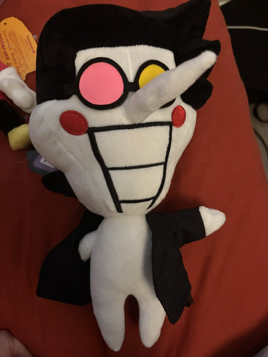 THEYRE HERE AAAAAHHH