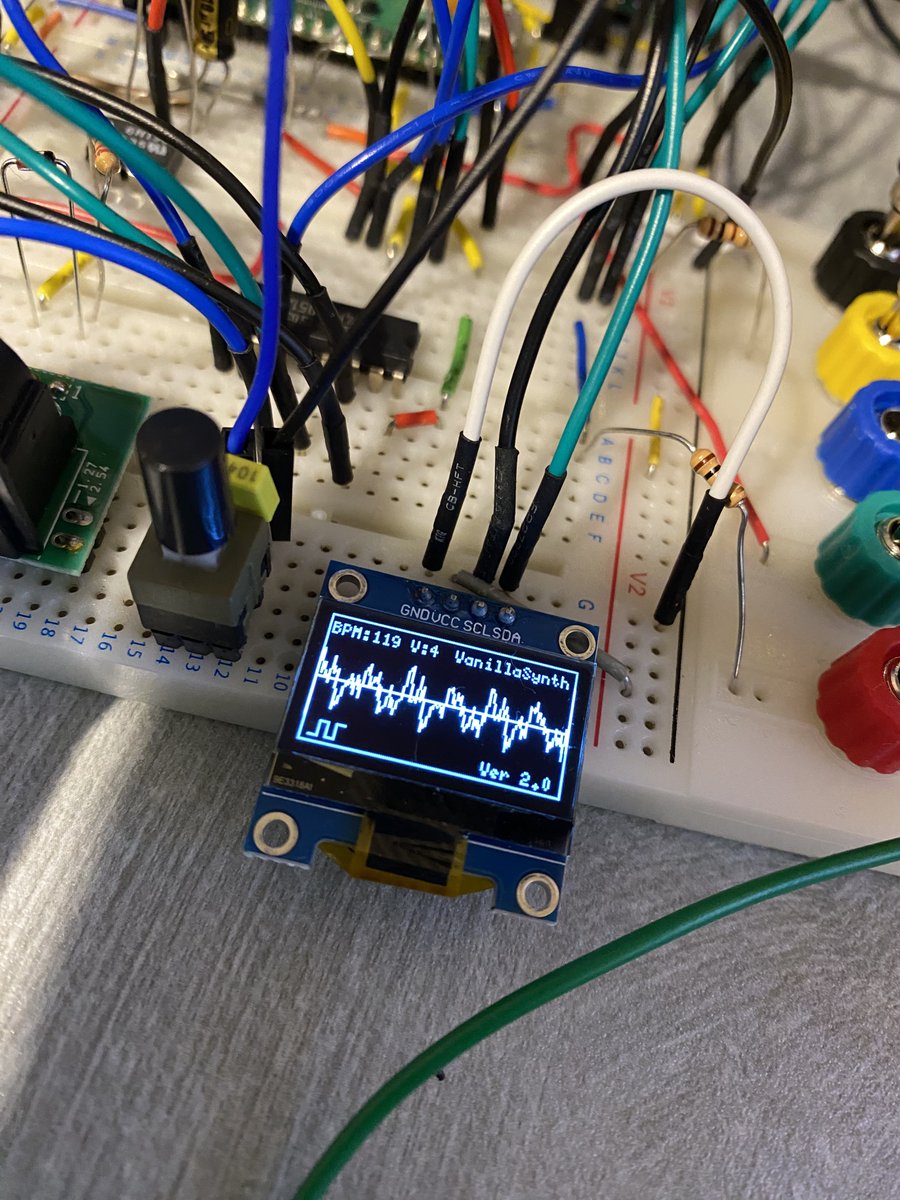 glmk765's tweet photo. ラズパイシンセ(VAシンセ)
by Raspberry Pi Pico2

①OLED起動アニメーション(波形3×ゴーレム5種)
②OLED波形4種(SAW、SQR、TRI、SINE)
③パラメータ8種、BPM検知、アフタータッチ、モジュレーション、ベントレバー対応、アナログドリフト
④OLED演奏中波形表示 https://t.co/itQUYROBai