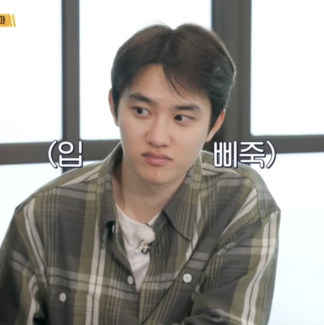 poor Kyungsoo 🫳🏻🫳🏻

Kyungsoo with food                Kyungsoo no food