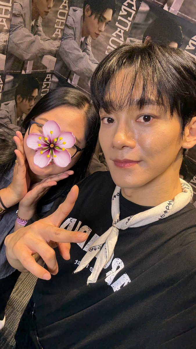 lau •᎑• tweet media