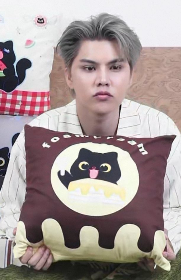 What a cutieeeeee 🥺🥺🥺🤏🏻💗

<a href="/fort_fts/">FortFTS (福福) #เวียร์</a> 
FORTPEAT FOAMDREAM LIVE
#FoamDreamnightwithFortPeat