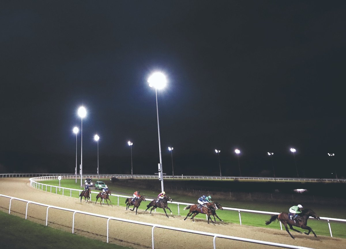 Weekender tweet media