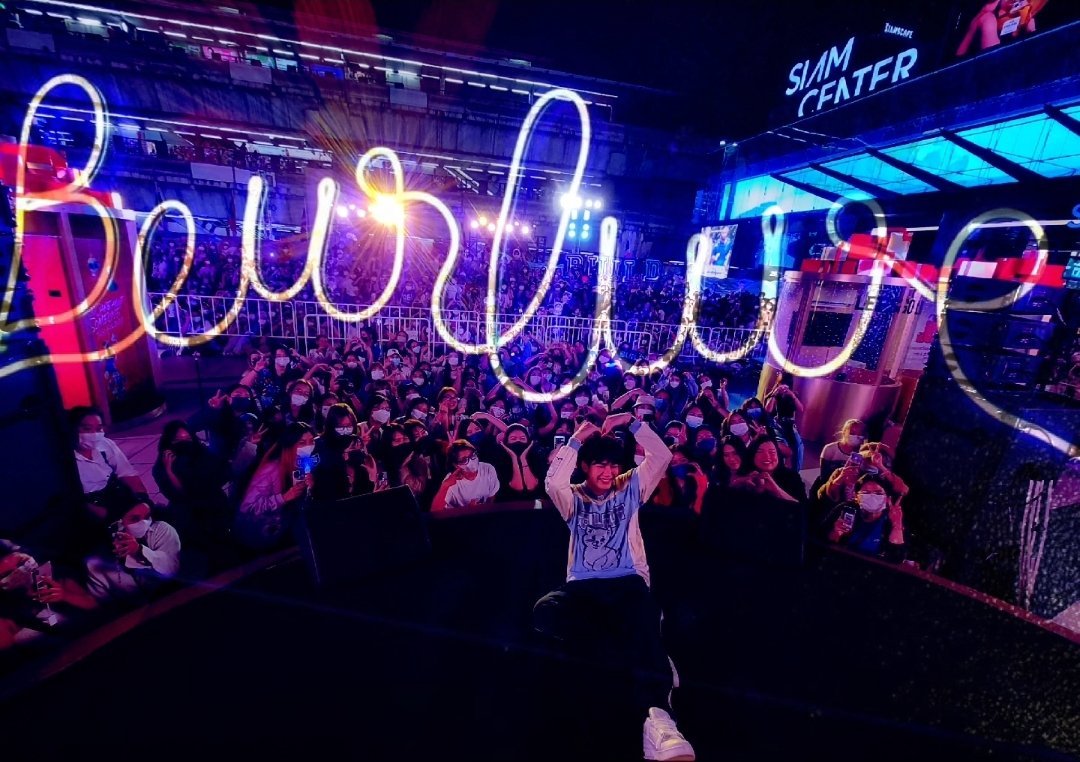 ~ Happy 5th Birthday #Beyourluve! 💙
​
Thanks to Biu for bringing so many wonderful people together. In this fandom, we found a family that feels like home. Here’s to many more years together! 🥹✨

#5yrsBYLxBuild 

ALWAYS LUVE BUILD
<a href="/JakeB4rever/">BIU.</a>