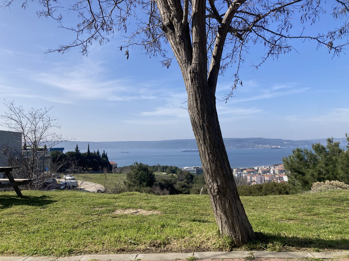 şu manzara eşliğinde overthink