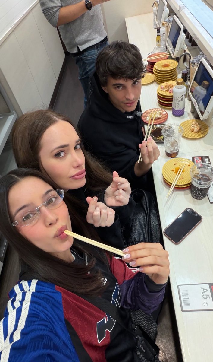 Emilia Mernes Updates tweet media