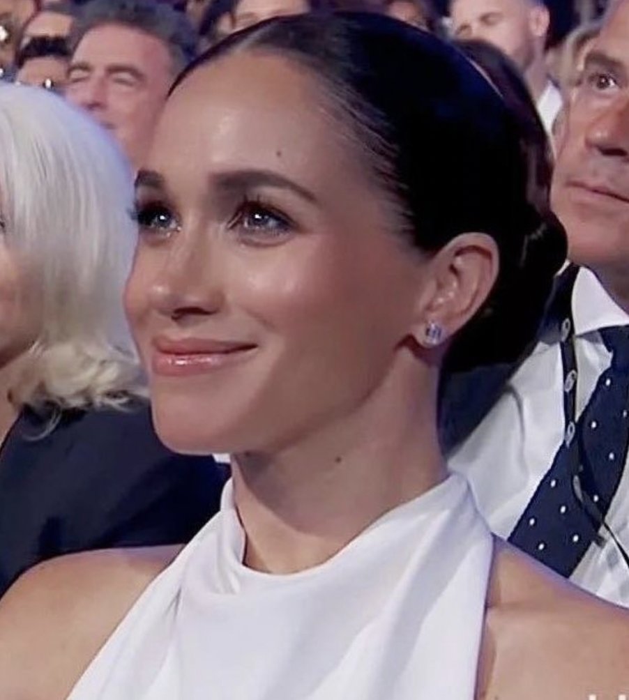 Meghan Markle News tweet media
