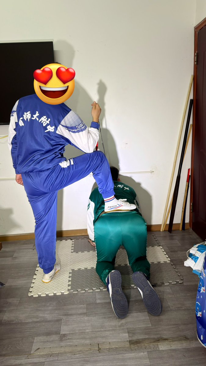 Hong Kong Spankee Peter tweet media