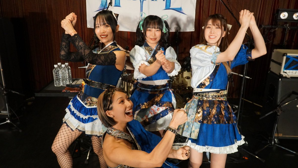 本日もありがとうございました！

新情報まとめますよ〜！

①周年ライブの詳細がでました‼️
②私たちのLINEスタンプが出ました！！
③アルバムツアーファイナル（Zepp Shinjuku）のBlu-ray DVDが出ます📀‼️

大量に情報が釣れた〜！🐟
詳しいことはHAGANE公式のツイートを追ってみてくださいね🐤