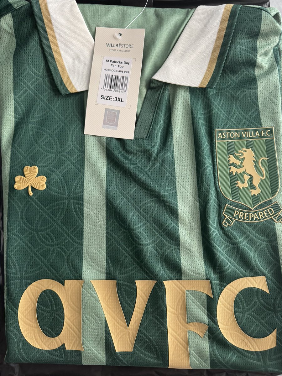 Telford13's tweet photo. @AVFCOfficial the #StPatricksDay shirt looks great, ☘️ #irishvillians #closertohome #astonvilla https://t.co/npqSN13VHS