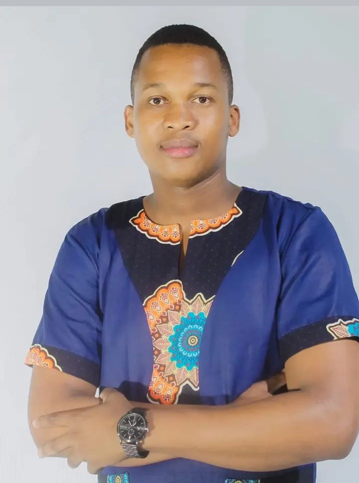 The reason for the season
VOTE BRAVO B
#LindokuhleNsele 
#BBMzansiS6