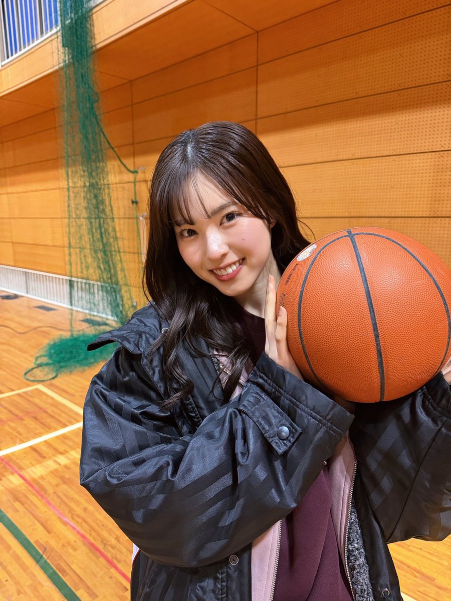 haru_jk07's tweet photo. 【お知らせ📢】
BUMPオリジナルドラマ
『ファースト・シュート〜約束の2人〜』に、
河合麗奈役で出演させていただきました！！

果たして恋の行方は…？💕
ぜひご覧ください！

📱3月4日 18:00〜
ショートドラマアプリ BUMP にて全話配信開始！

アプリDLはこちら
https://t.co/oEfVlbyOWo https://t.co/qsz4hmCdEM